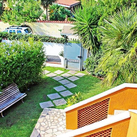 Sandro Fiumicino Exteriör bild